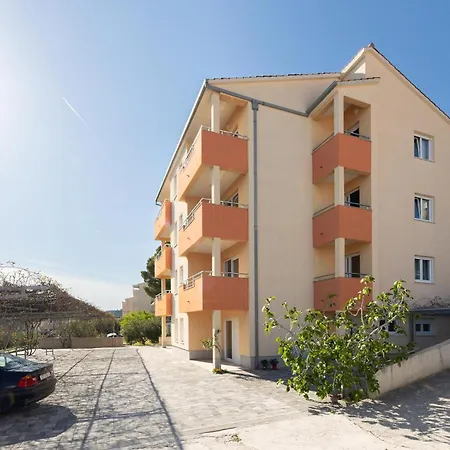 Apartman Stunning In With Sea View