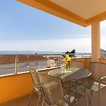 Apartmán Stunning In With Sea View