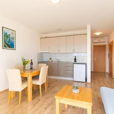 شقة Stunning In With Sea View Duće