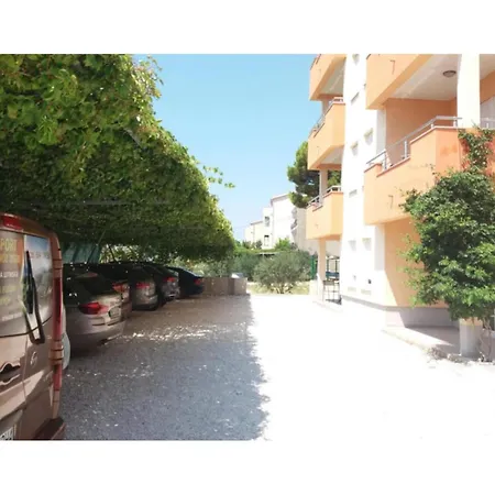 Stunning In With Sea View Apartment *
